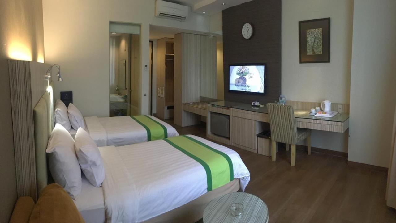 Hotel Wisata Niaga Purwokerto Εξωτερικό φωτογραφία