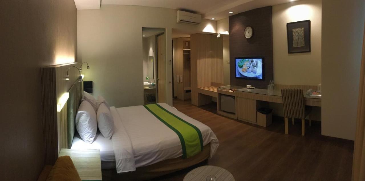 Hotel Wisata Niaga Purwokerto Εξωτερικό φωτογραφία