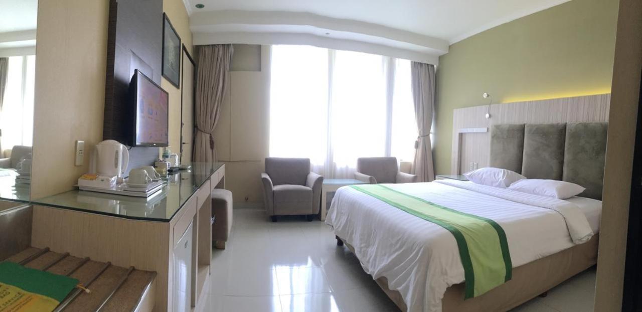 Hotel Wisata Niaga Purwokerto Εξωτερικό φωτογραφία